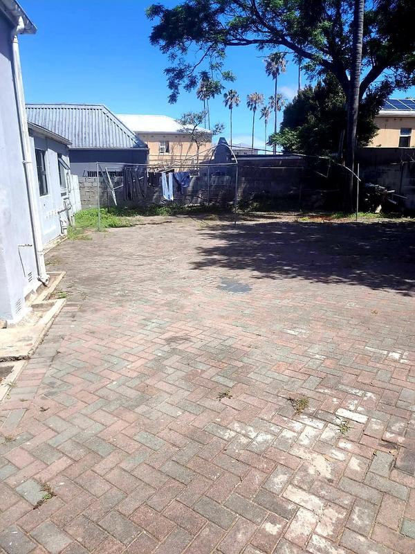 Commercial Property for Sale in Southernwood Eastern Cape